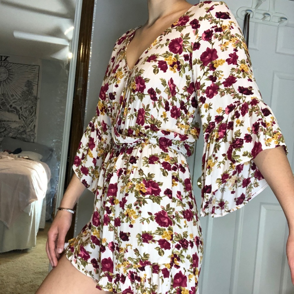 American Eagle Floral Romper